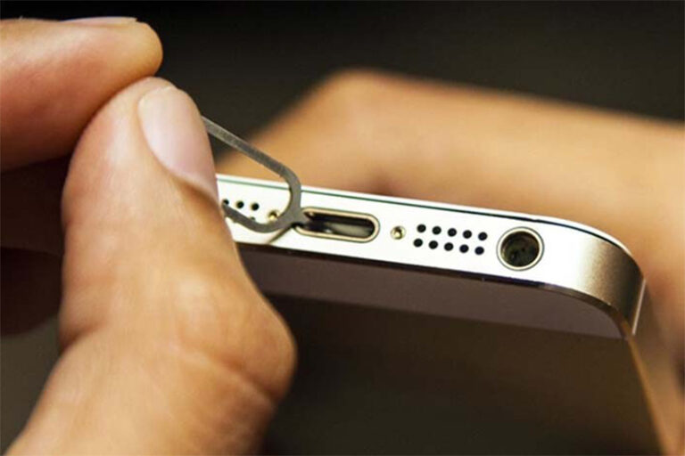 How to Clean iPhone charging port when it won't charge? - Techbeon